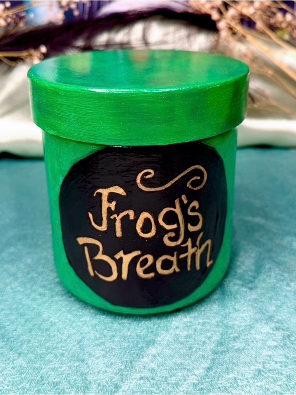 Frog’s Breath Nightmare Before Christmas Apothecary Decorative J